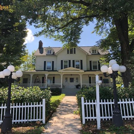 Love Lane Bed & Breakfast Bed and Breakfast Waynesville Esterno foto